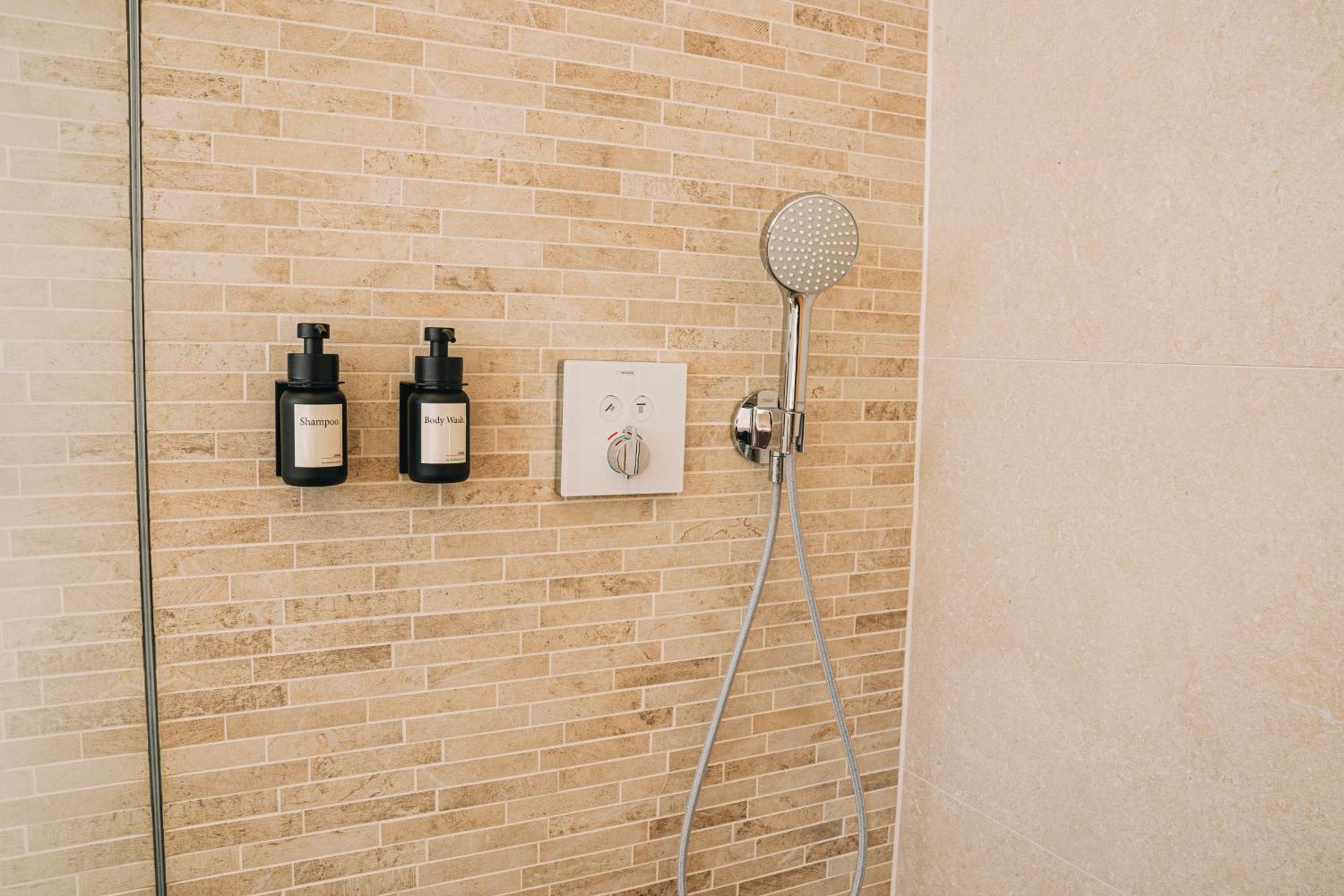 Rr - Penthouse - Luxe 105 Qm - Central - Wifi Magdeburg Dış mekan fotoğraf